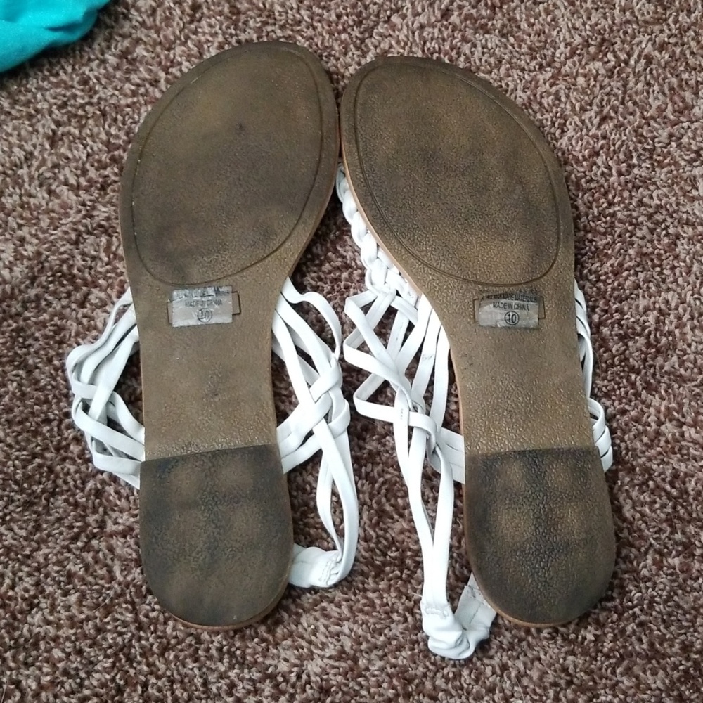 Sandals - Picture 3 of 4